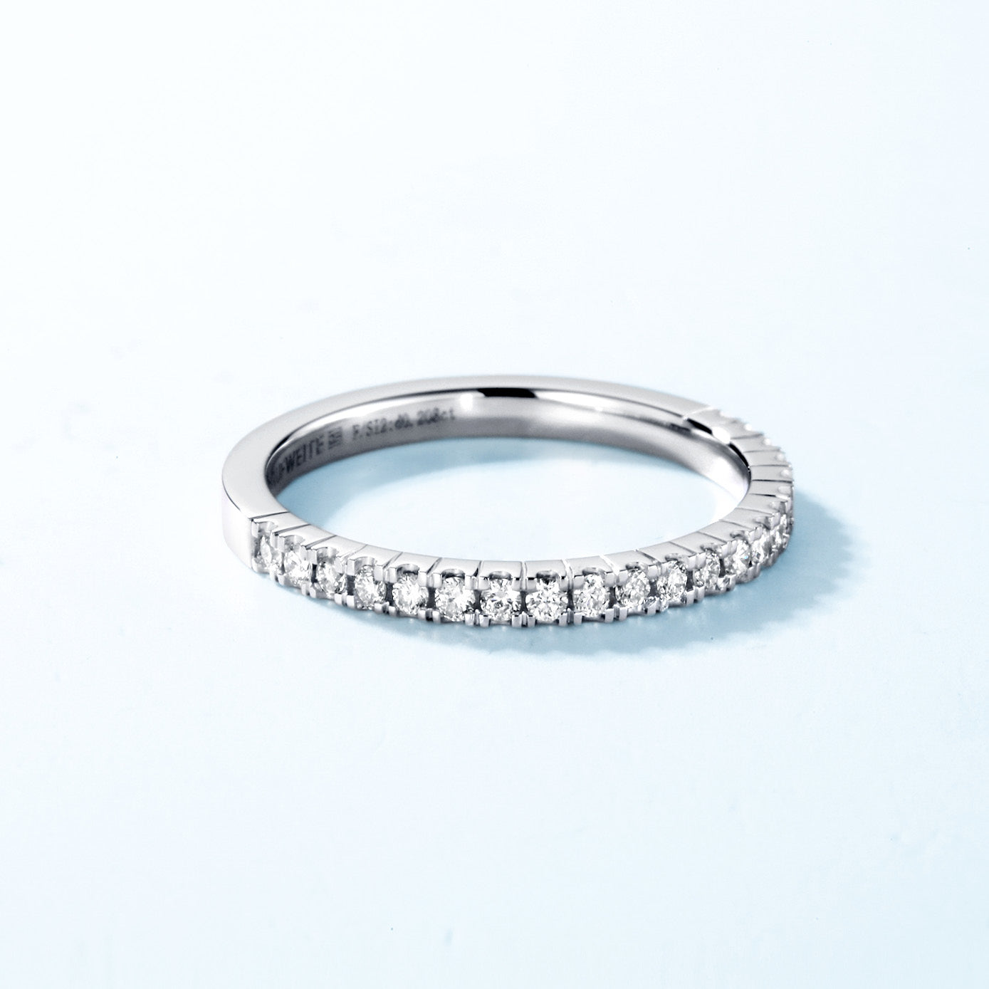 Bellevue Diamonds I Eternity Band V.