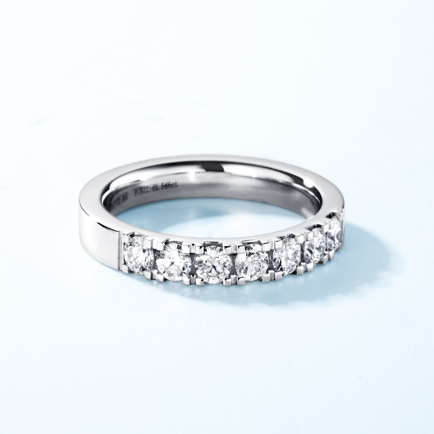 Bellevue Diamonds - Eternity Band I.