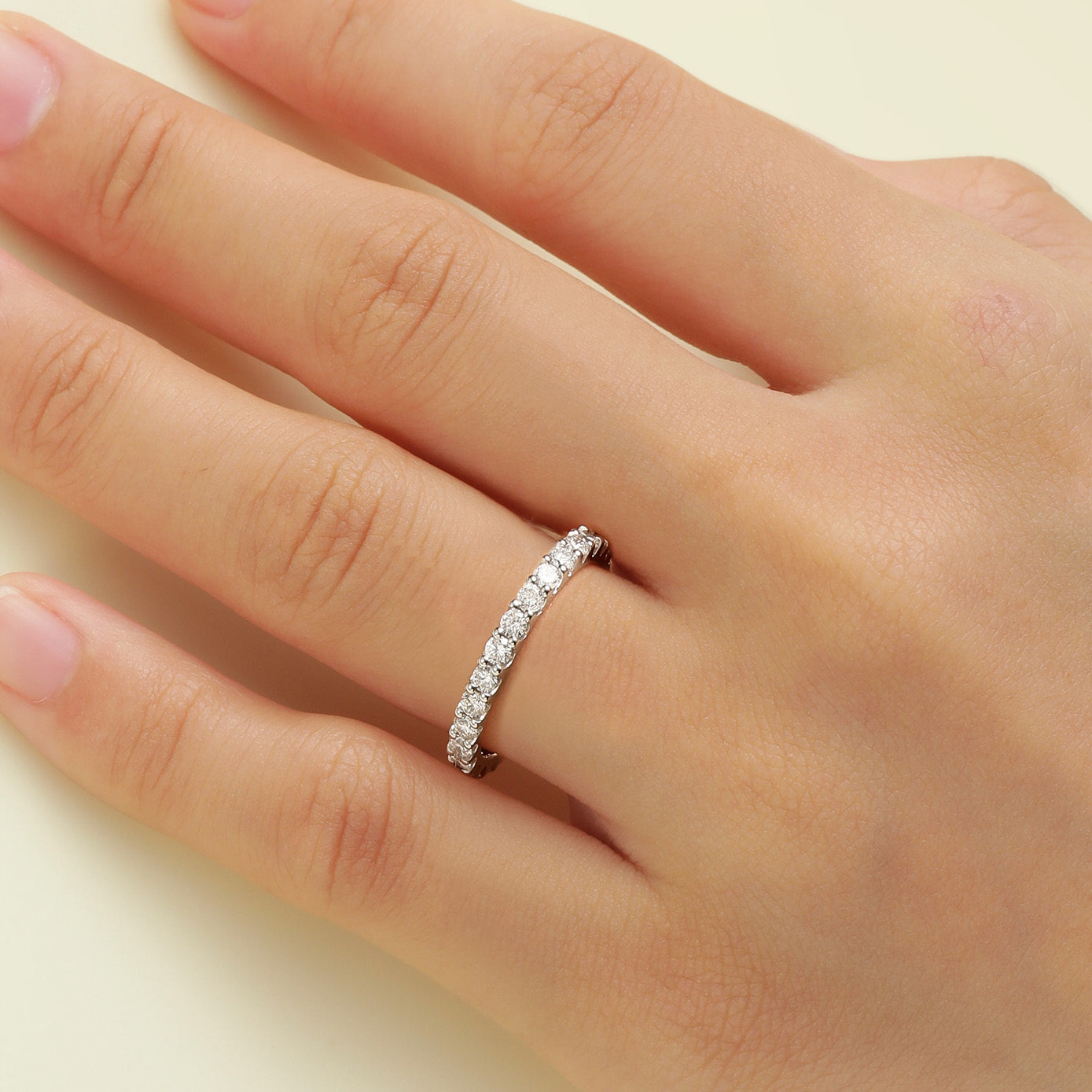 Bellevue Diamonds I Eternity Band VII.